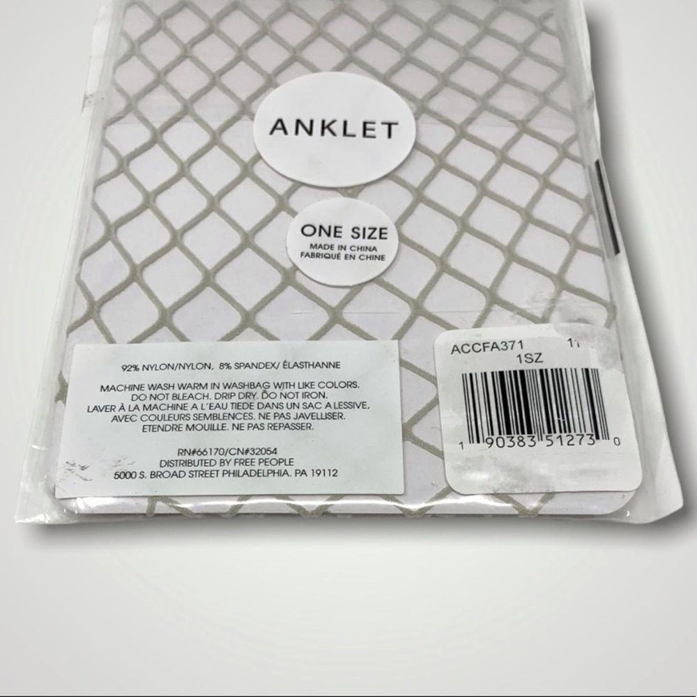 Free People Sugar Sugar Fishnet Anklet Socks NEW - Picture 4 of 4